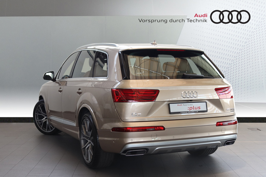 Audi Q7 45 Tfsi Quattro Luxury Package Pre Owned Audi